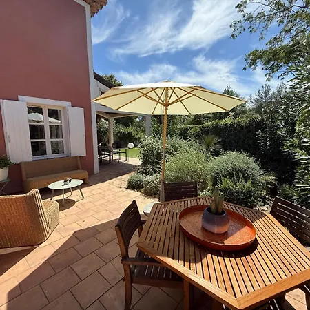 Casa de Férias La Maison De Sophie Aux Restanques *